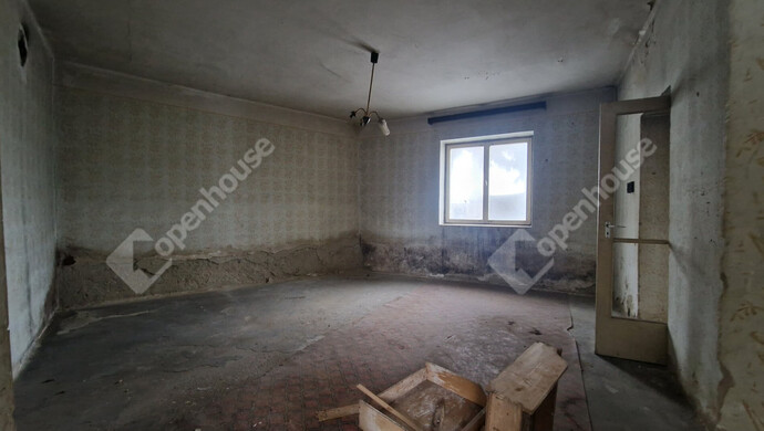 8. kép | Eladó Családi ház, Ács (#179570)