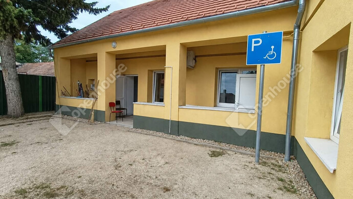 2. kép | Eladó Családi ház, Csót (#179063)