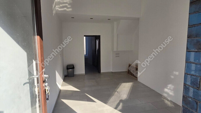 0. kép | Kiadó Üzlethelyiség, Siófok (#180310)