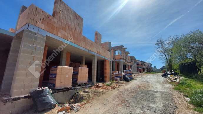 1. kép | Eladó Családi ház, Tatabánya (#181389)