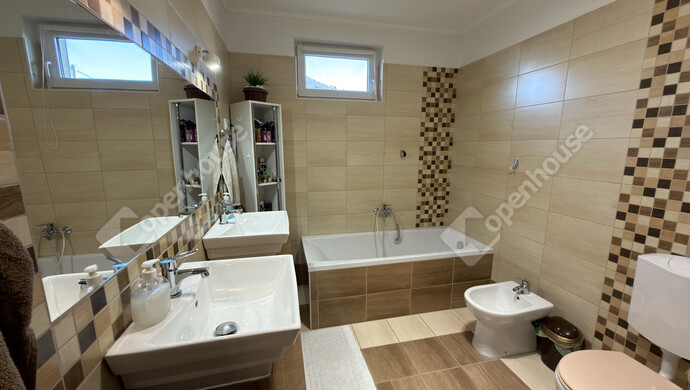 17. kép | Eladó Családi ház, Győr (#180168)