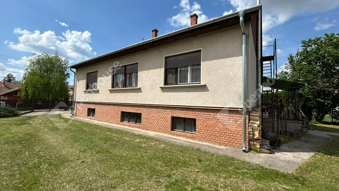 12. kép | homlokzat | Eladó Családi ház, Pilis (#174606)