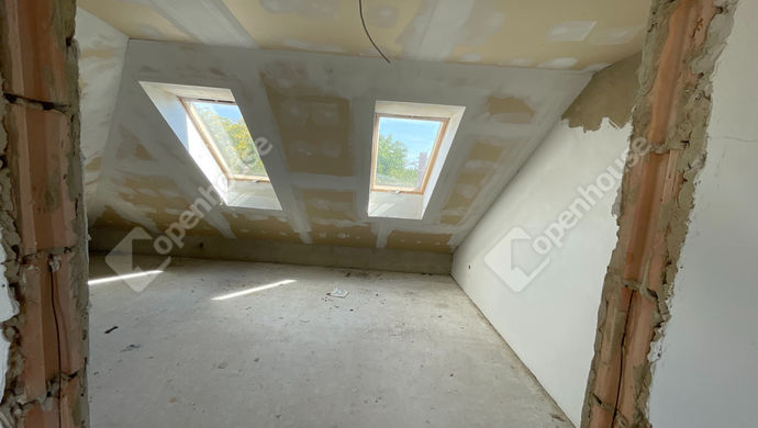 5. kép | Eladó négy lakás, két üzlethelyiség egyben, Pétfürdő | Eladó Családi ház, Pétfürdő (#159023)