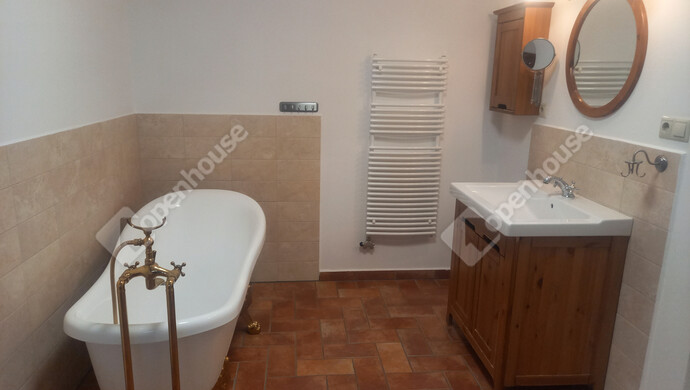 43. kép | Eladó Családi ház, Pápa (#178516)