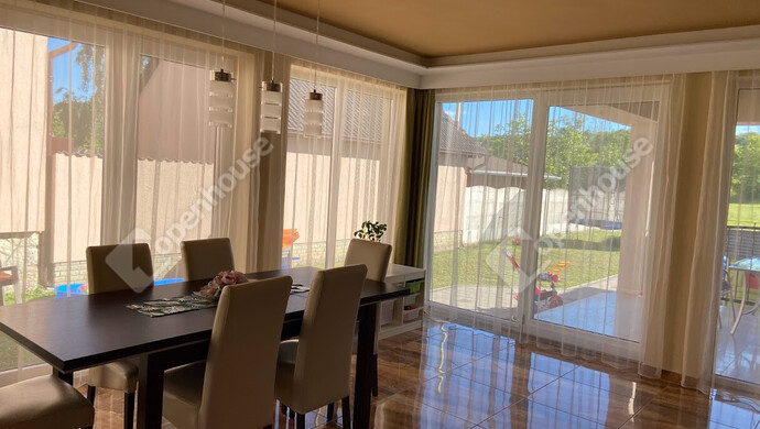 0. kép | Eladó Családi ház, Nyúl (#178203)