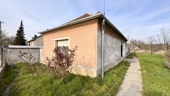 0. kép | Eladó Családi ház, Tét (#180888)