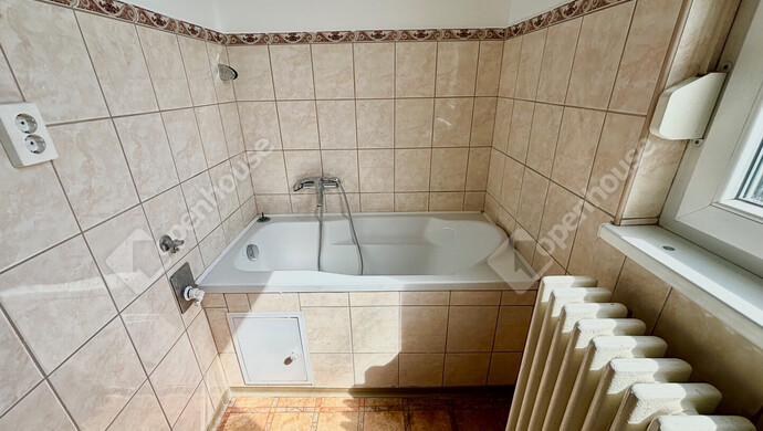 1. kép | Fürdőszoba | Eladó Társasházi lakás, Tatabánya (#177362)