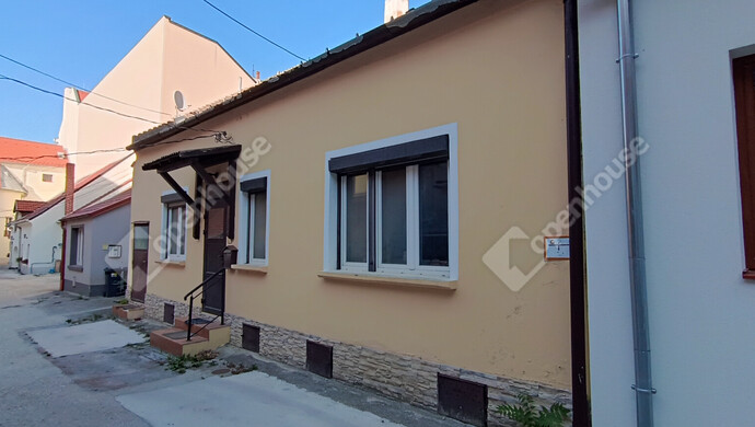 1. kép | Eladó Sorház, Sopron (#183399)