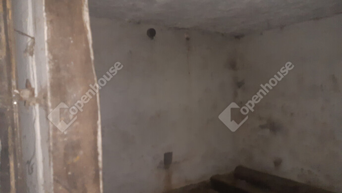 42. kép | Eladó Zárt kert, Sand (#180348)