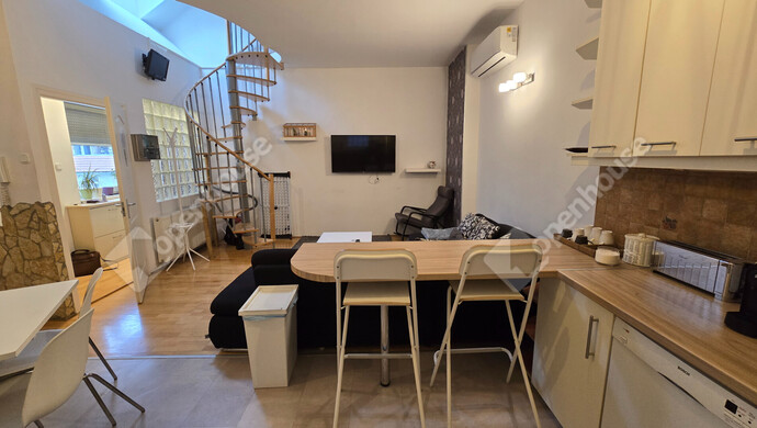 23. kép | Nappali-konyha-étkező | Eladó Társasházi lakás, Budapest VI. Ker. (#179627)