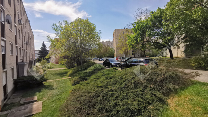 11. kép | Környezet | Eladó Társasházi lakás, Pétfürdő (#181363)