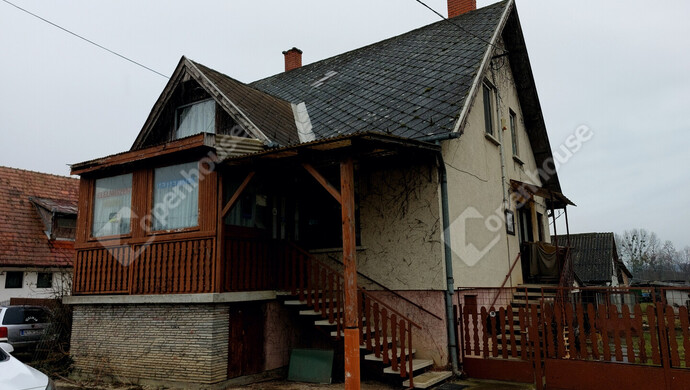 49. kép | Utcai nézet | Eladó Családi ház, Zalaszentiván (#180330)