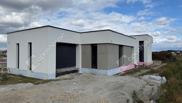 1. kép | Eladó Családi ház, Győrújbarát (#173576)