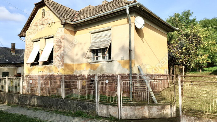 1. kép | Eladó Családi ház, Bedegkér (#176940)