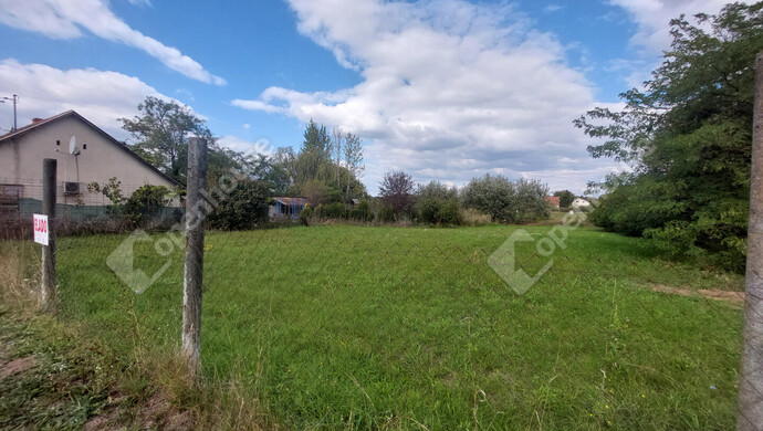 1. kép | Eladó Telek, Komárom (#177383)