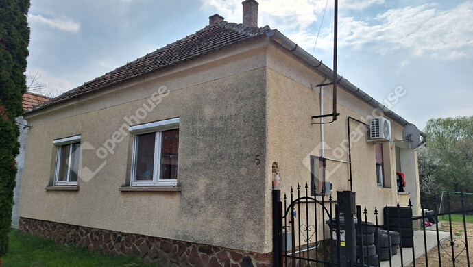 1. kép | Eladó Családi ház, Sarród (#174203)
