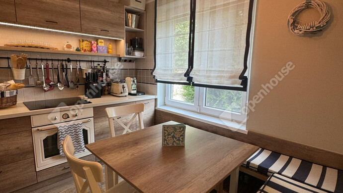 1. kép | Eladó Családi ház, Balatonkenese (#177685)