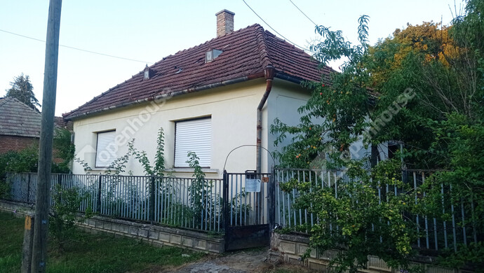 1. kép | Eladó Családi ház, Pacsa (#183701)
