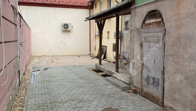 20. kép | Eladó Üzleti ingatlan, Komárom (#180876)