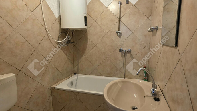 6. kép | Eladó Téglaépítésű lakás, Balatonföldvár (#180210)