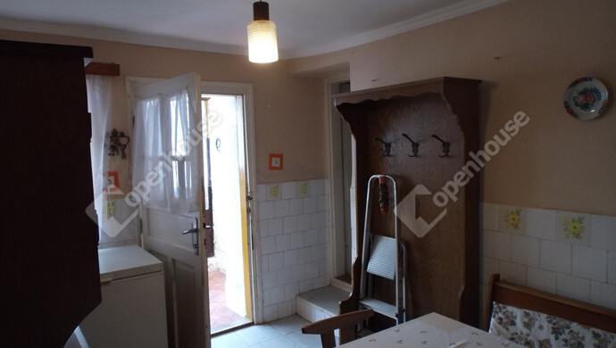 2. kép | Eladó Családi ház, Adásztevel (#180862)