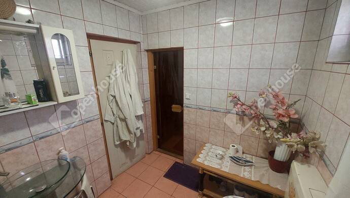 16. kép | Eladó Családi ház, Gyermely (#181211)