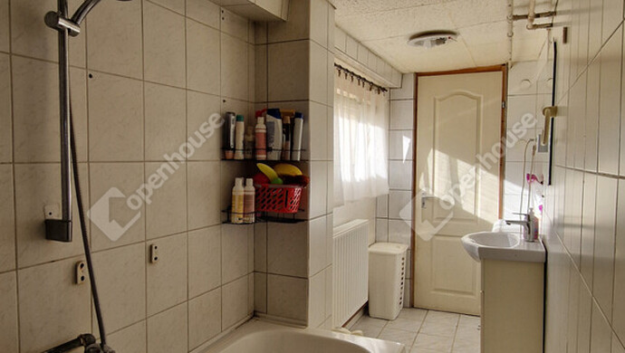 7. kép | Eladó Családi ház, Bana (#178653)