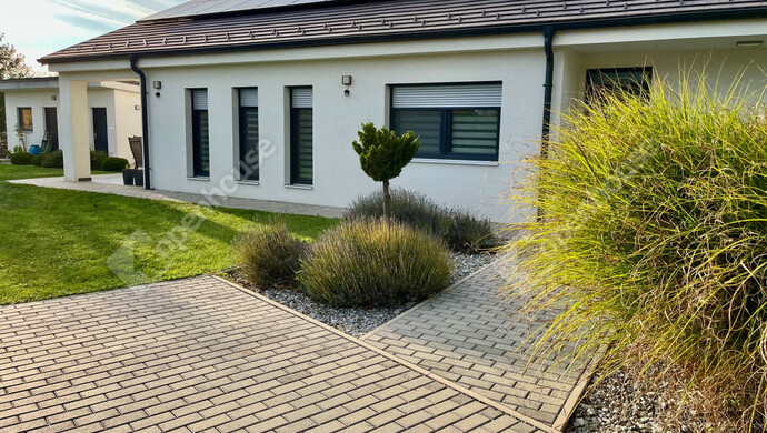 0. kép | Eladó Családi ház, Hövej (#177915)