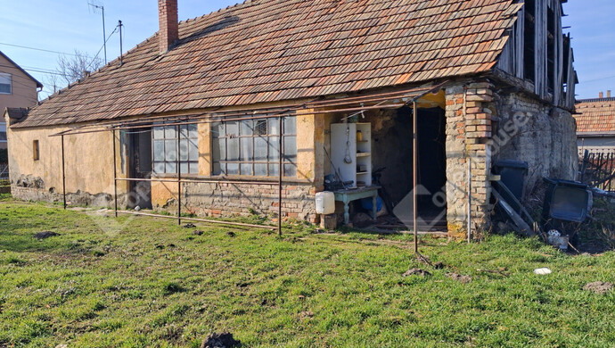 9. kép | Eladó Családi ház, Ács (#180185)