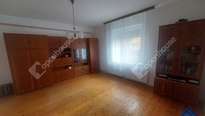 2. kép | Eladó Családi ház, Tatabánya (#179917)