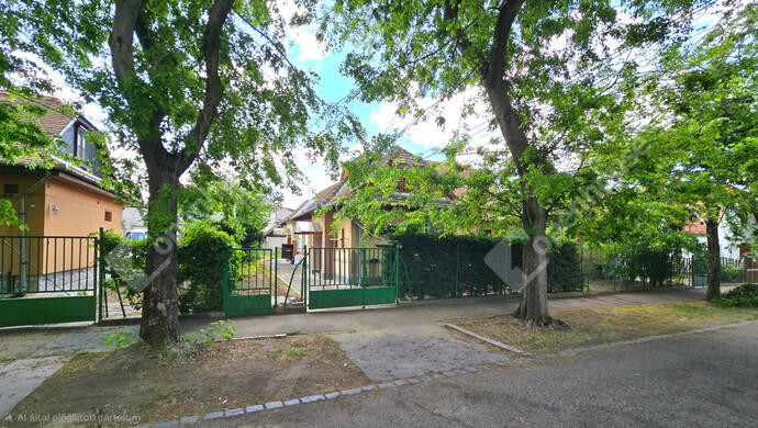 2. kép | Rendezett utca | Eladó Társasházi lakás, Budapest XIX. Ker. (#181587)