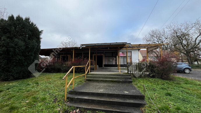 2. kép | Eladó Vendéglátó egység, Hetes (#178808)