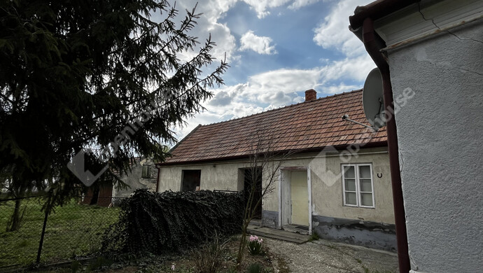 2. kép | Eladó Családi ház, Egyházaskesző (#180884)