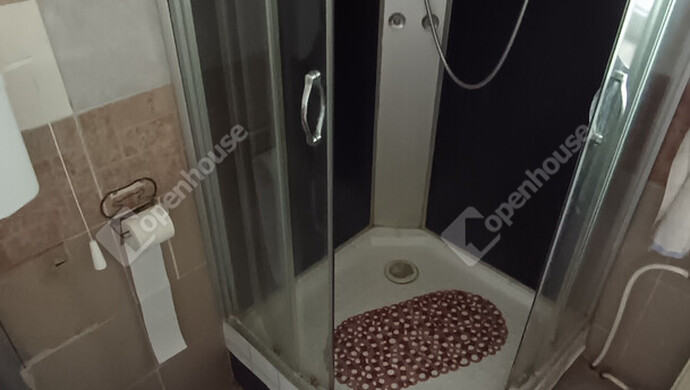 12. kép | zuhanykabin | Eladó Családi ház, Röszke (#182003)