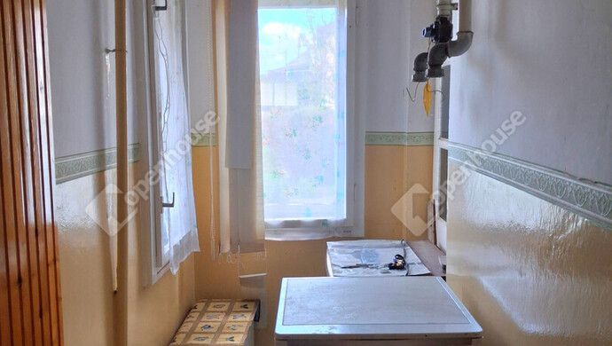 4. kép | Eladó Családi ház, Komárom (#181216)