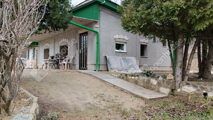 1. kép | Eladó Családi ház, Esztergom (#178826)