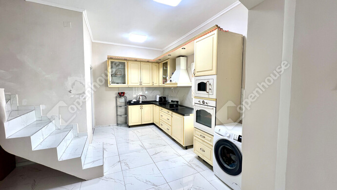 1. kép | Eladó Családi ház, Siófok (#178683)