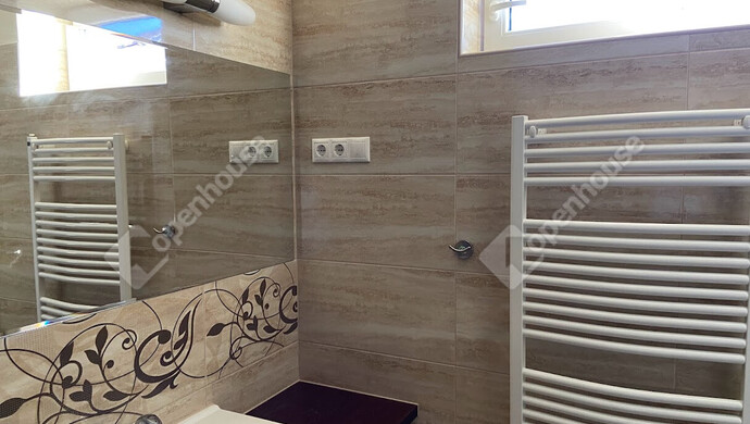 6. kép | Eladó Családi ház, Nyúl (#178203)