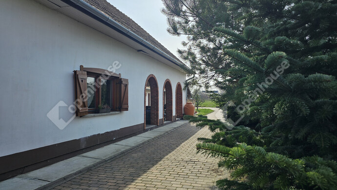 1. kép | Eladó Családi ház, Balatonlelle (#179608)