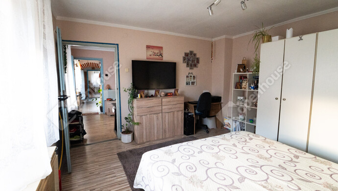 8. kép | Eladó Családi ház, Debrecen (#180537)