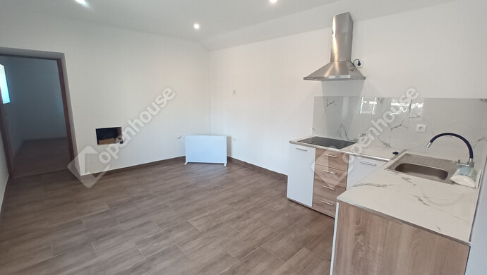 1. kép | Eladó Társasházi lakás, Neszmély (#179519)