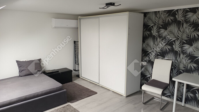 1. kép | Eladó Sorház, Almásfüzitő (#181279)