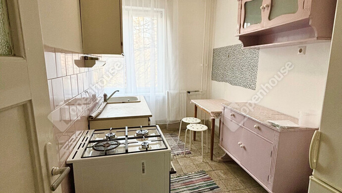 1. kép | Konyha | Kiadó Társasházi lakás, Tatabánya (#178319)