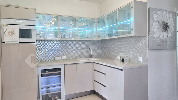 1. kép | Eladó Téglaépítésű lakás, Balatonföldvár (#176607)