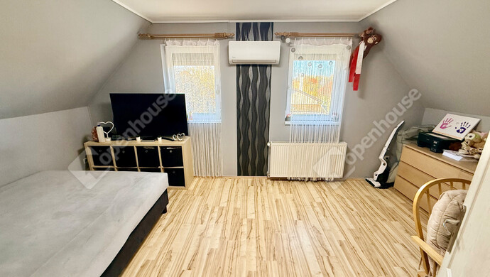 5. kép | emeleti szoba  | Eladó Társasházi lakás, Üllő (#178213)