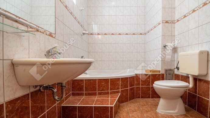 12. kép | Eladó Családi ház, Alsóörs (#176805)