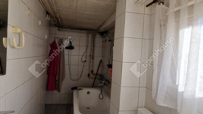 8. kép | Eladó Családi ház, Bana (#178653)