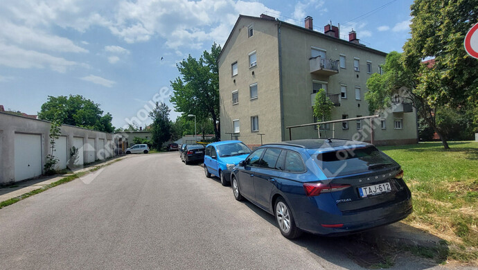 37. kép | Utcakép | Eladó Társasházi lakás, Zalaegerszeg (#175651)