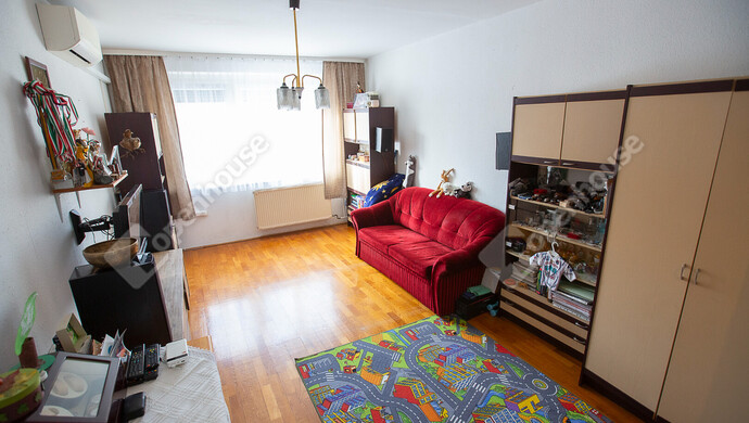 2. kép | Székesfehérváron panellakás eladó | Eladó Társasházi lakás, Székesfehérvár (#179315)