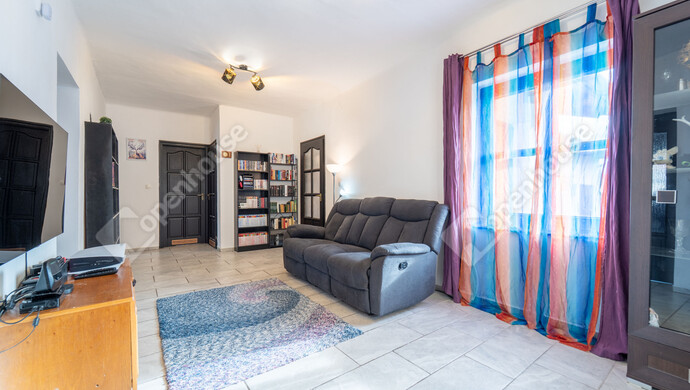 2. kép | Eladó Családi ház, Üllés (#179978)